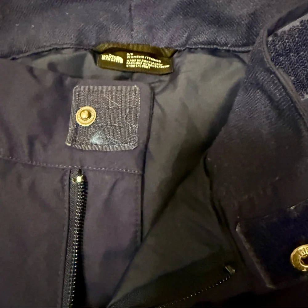 The North Face Women’s Blue Snow Pants - Picture 3 of 6